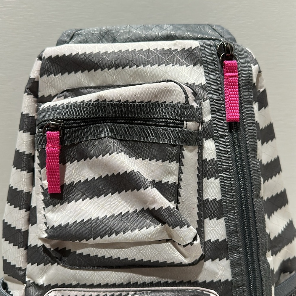 THIRTY ONE Grey & White Striped Vinyl Sling Backpack Bag - Picture 3 of 8